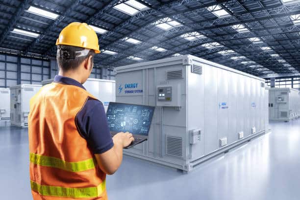 Engineer control energy storage system or battery container unit in factory Engineer control energy storage system or battery container unit in factory The Role Of Energy Storage stock pictures, royalty-free photos & images